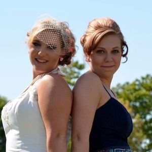 Meet your Posher, Hilary