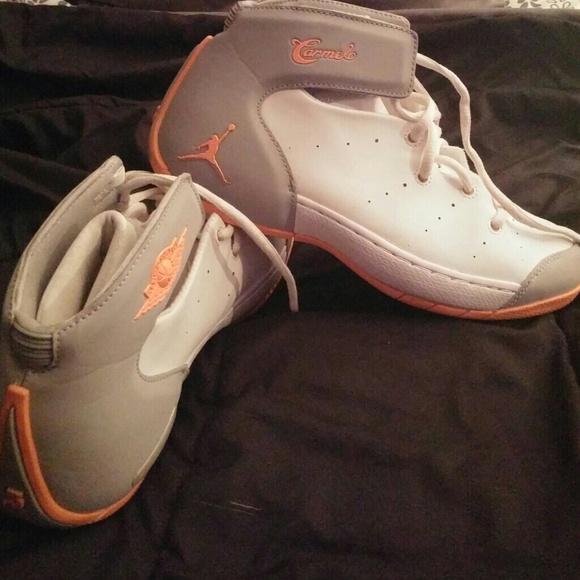 Carmello Jordan tennis shoes