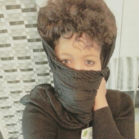 Meet your Posher, Jasmine