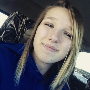 Meet your Posher, Cassie