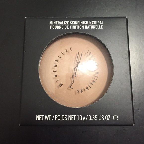 MAC MINERALIZED MEDIUM BNIB