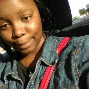 Meet your Posher, Lakeisha