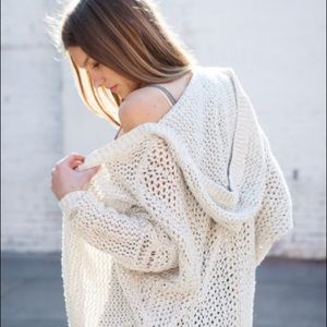 Brandy Melville Moselle winter knit cardigan