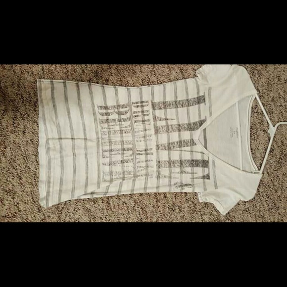 American Eagle shirt