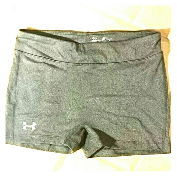 Under Armour fitted heat gear shorts