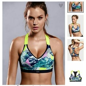 Incredible Victoria's Secret sports bra