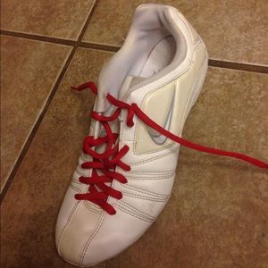 Cheerleading shoes