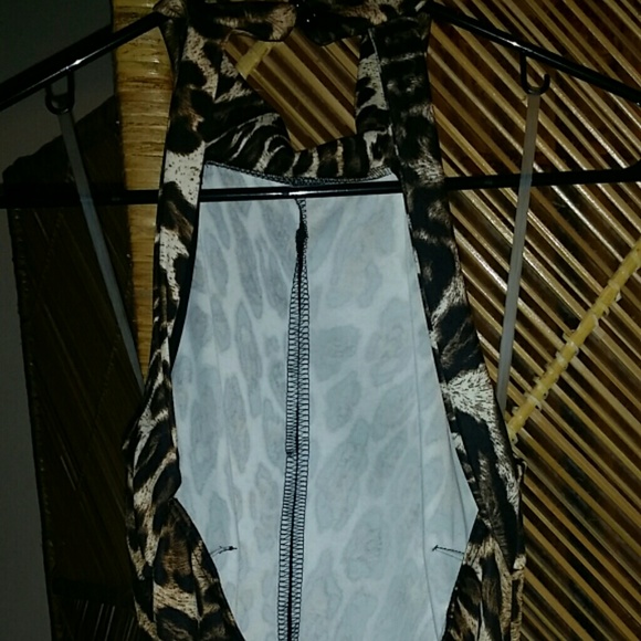 Dress - Picture 2 of 4