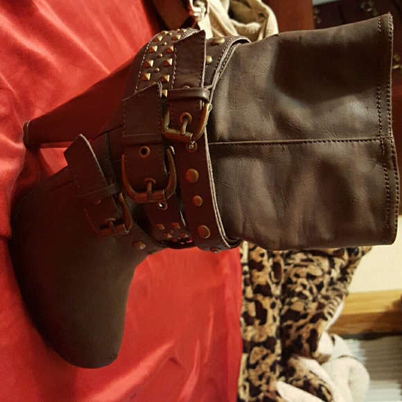 Booties - Picture 4 of 4