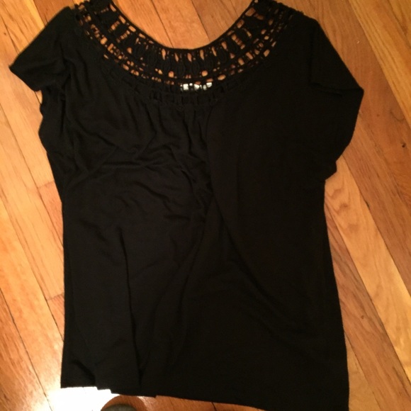 sleeveless black cotton shell