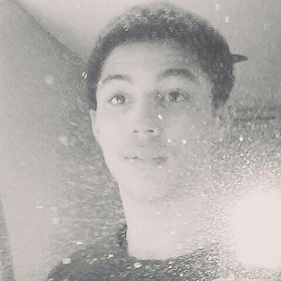 Meet your Posher, Andrew - Picture 1 of 1