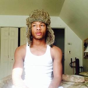 Meet your Posher, Derrick