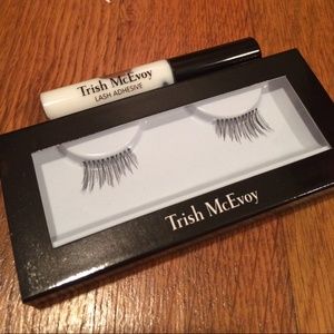 Trish McEvoy fake eyelashes and adhesive