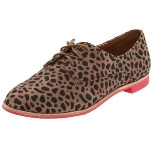DV by Dolce Vita Mini Oxfords in Cheetah Suede