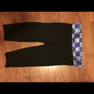 PINK Victoria's Secret crop leggings