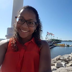 Meet your Posher, Becca