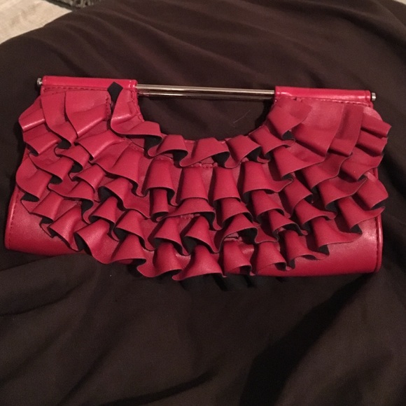 Red limited clutch