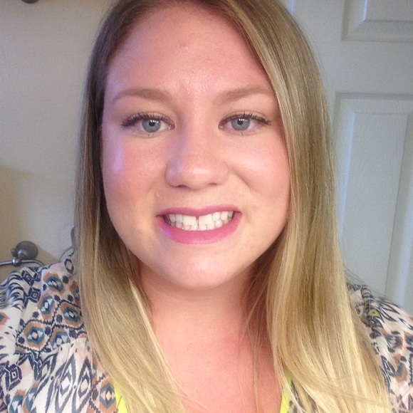 Meet your Posher, Jennifer
