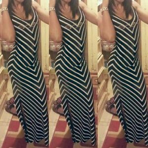 Black n white Bebe dress