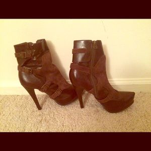 Mia Ankle length boots