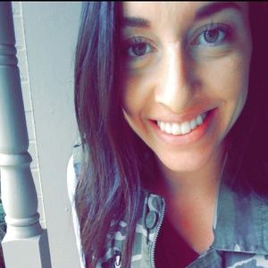 Meet your Posher, Ashley