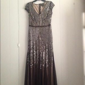Adrianna Papell gown, size 6, worn once.