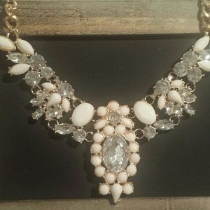 Statement necklace