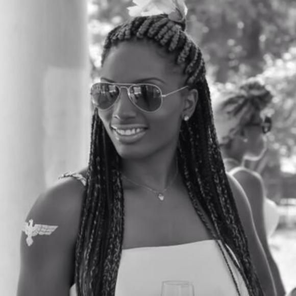 Meet your Posher, Soraya