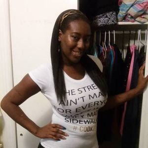 Meet your Posher, Ebby