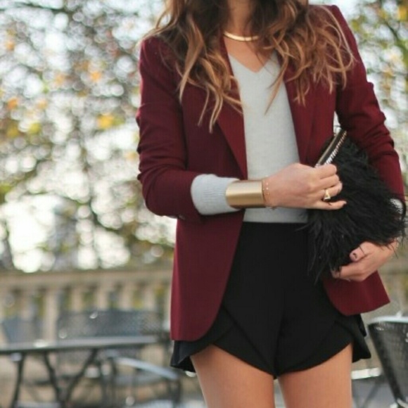 MAROON BLAZER