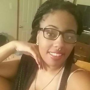 Meet your Posher, Kiki