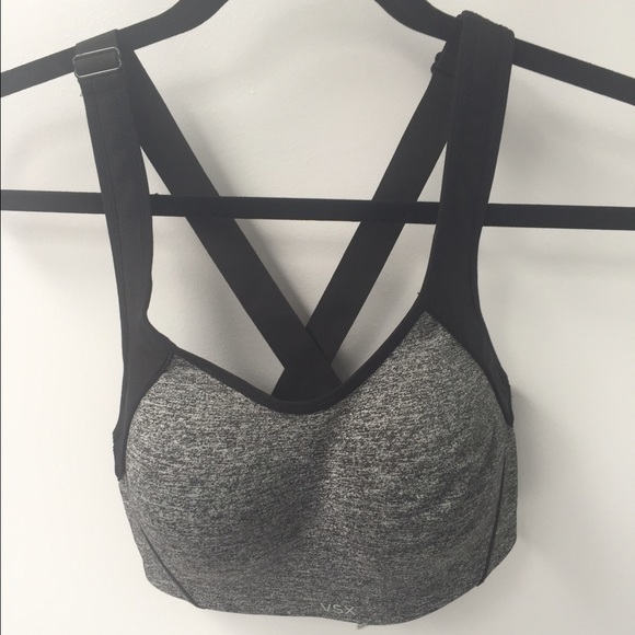 NWOT Victoria's Secret VSX Sports Bra