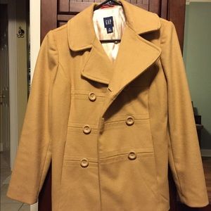 Gap camel color wool coat. Perfect for winter! 💛