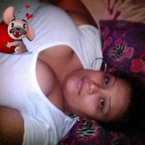 Meet your Posher, Yajaira