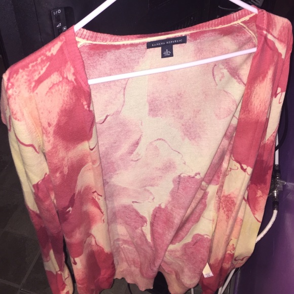 Light weight cardigan