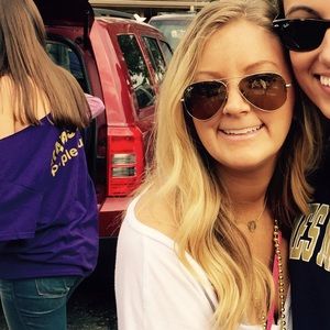 Meet your Posher, Mary austin