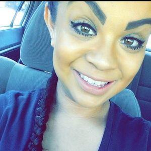 Meet your Posher, Fernanda