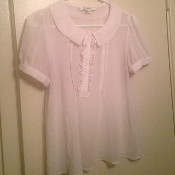 S cute white shirt