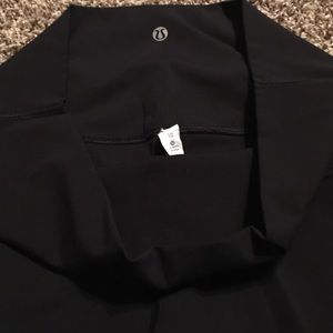 Lululemon Wander under roll down tights