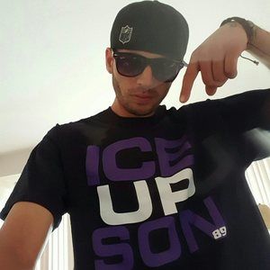 Meet your Posher, Adam