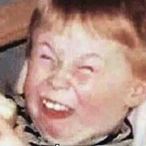 Meet your Posher, Hayley