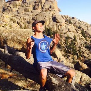 Meet your Posher, Dakota