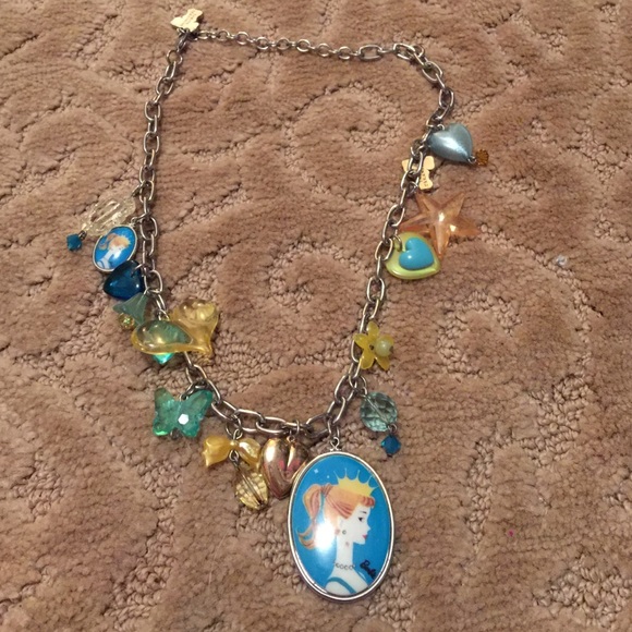 Barbie Tarina Tarantino necklace