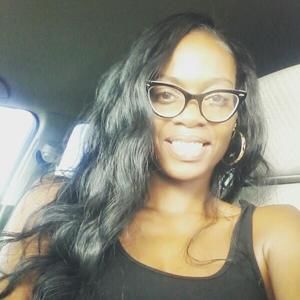 Meet your Posher, Inez