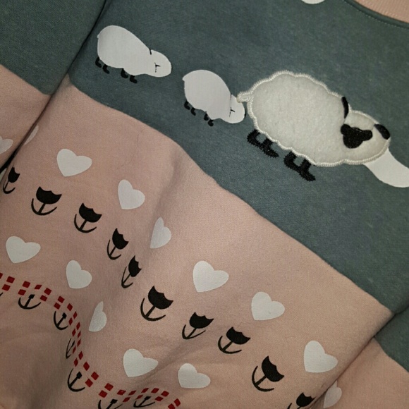 Sheep sweater - Picture 2 of 3