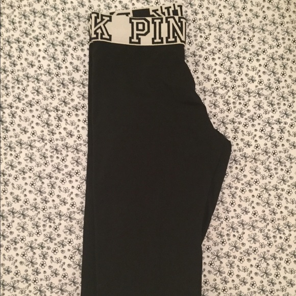 VS Pink workout leggings