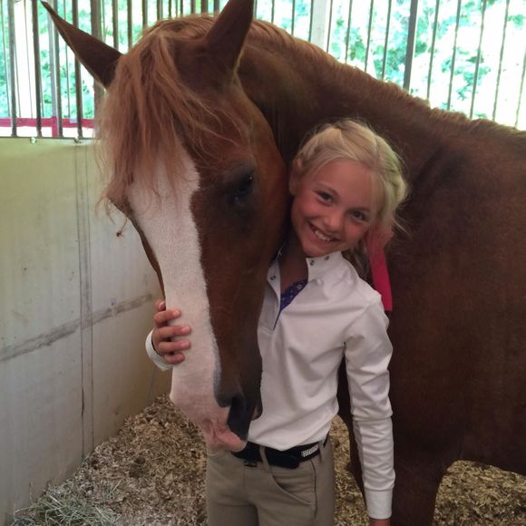 Meet your Posher, Dawn - Picture 2 of 2