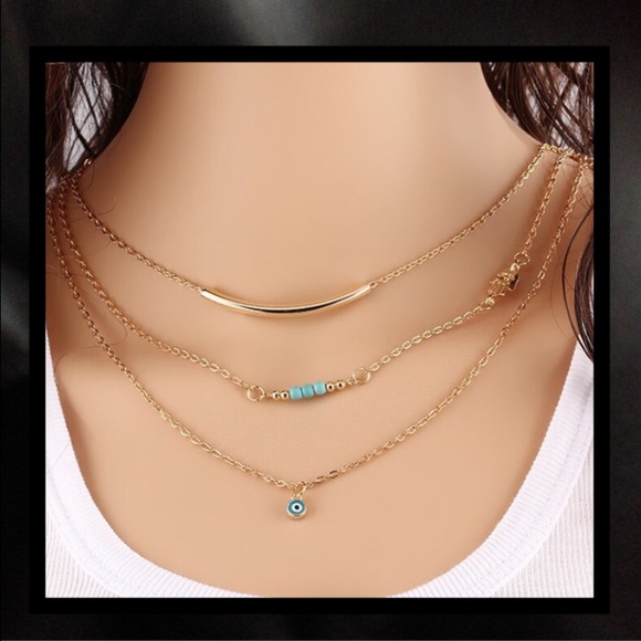 Jewelry - Triple layer necklace🌟4 available 🌟