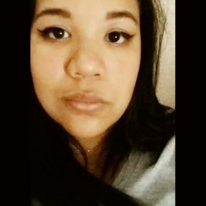 Meet your Posher, Raquel