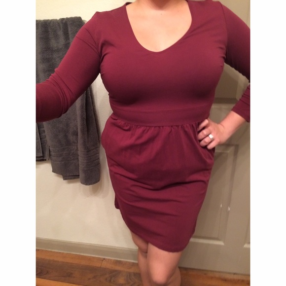 3/4 Sleeve Maroon Dress